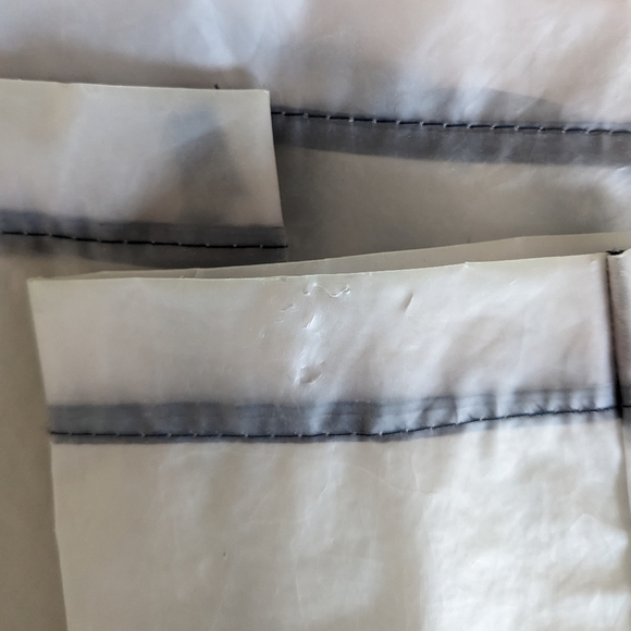 SEED Heritage Translucent Hooded Zip-up Collar Raincoat with Pockets Youth 4-5 - Picture 6 of 10